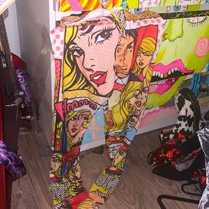 SM women’s comic strip graphic novel leggings